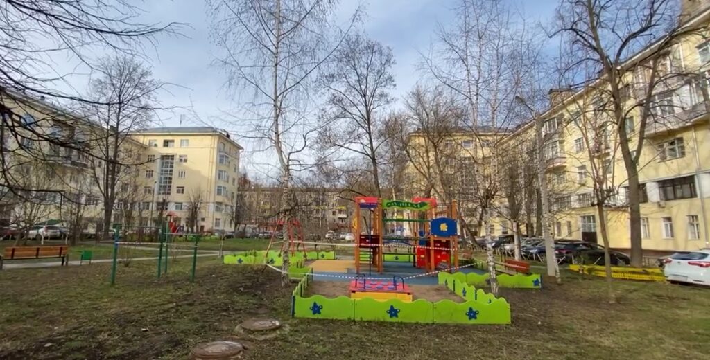 Химки, улица Бурденко, 8/5. Фото автора